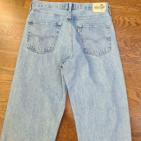 Levi's Silver Tab Light Blue Cut Off Men's Jeans Sz.32×32 - Picture 4 of 10